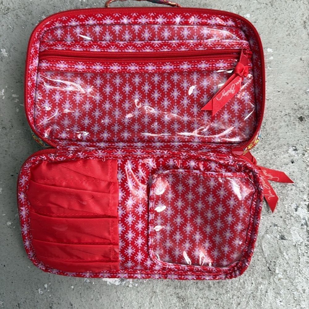 Vera Bradley travel toiletry kit - Picture 10 of 11